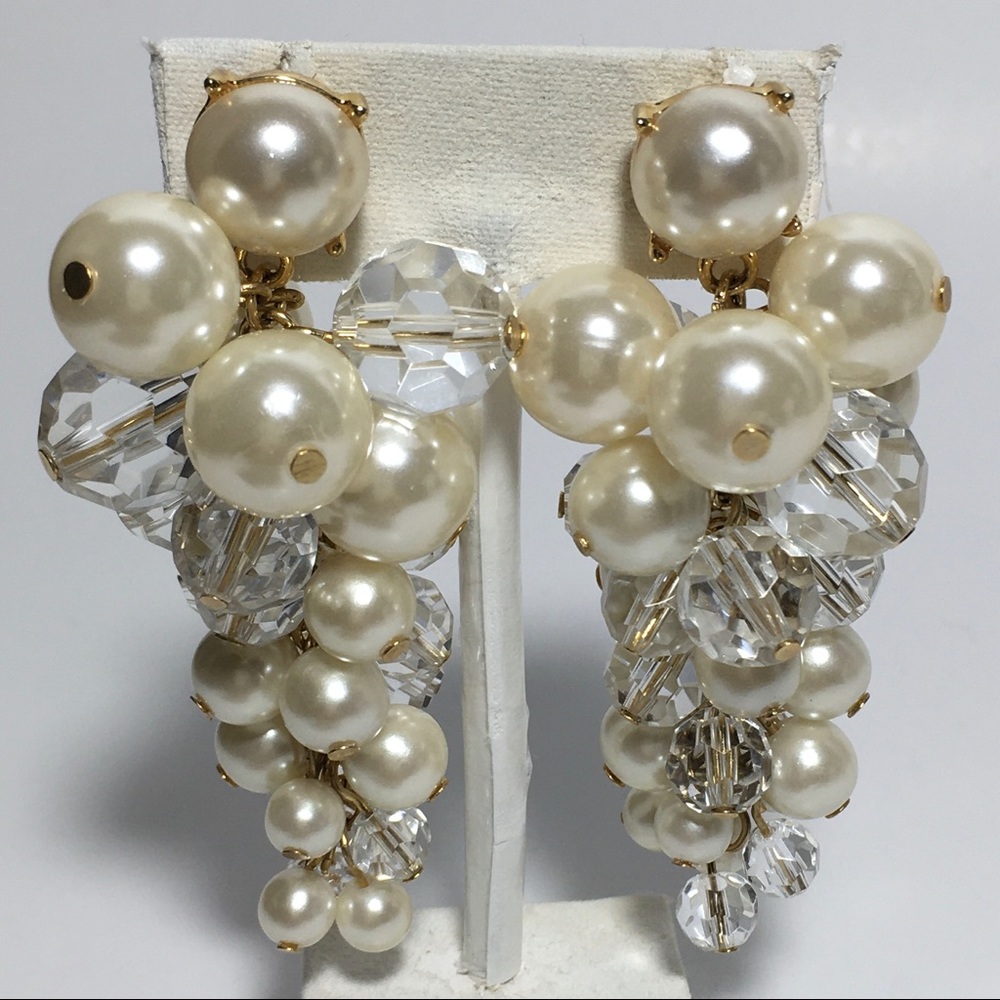 Faux pearl and glass beads earrings